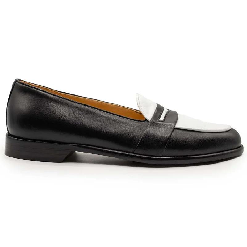 Men's loafers with a decorative buckle15-300-BKW ALBA Calfskin Penny Loafer, Black/White