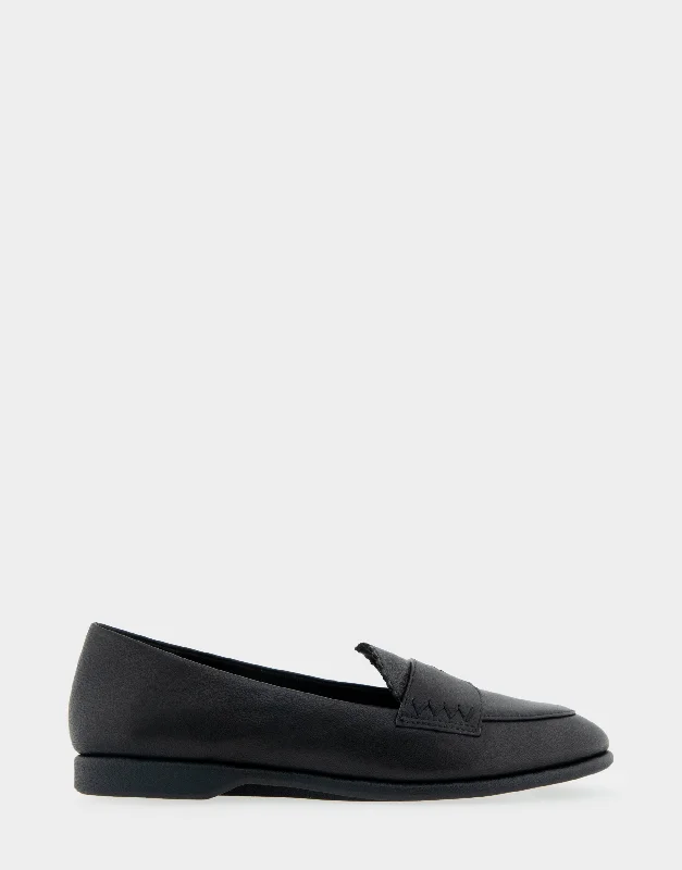 Men's loafers with a tassel front for a classic lookBenvenuto