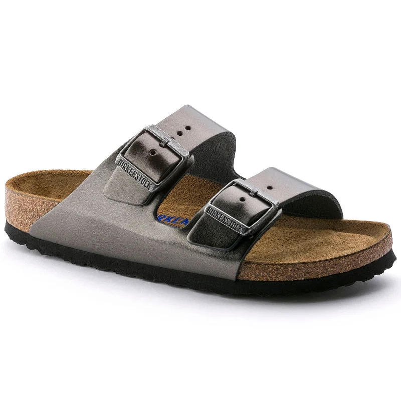 Men's sandals with a leather lining for comfortBirkenstock Arizona Soft Footbed - Metallic Leather