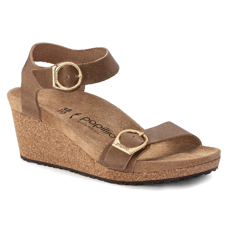 Men's sandals with a buckle closureBirkenstock Soley