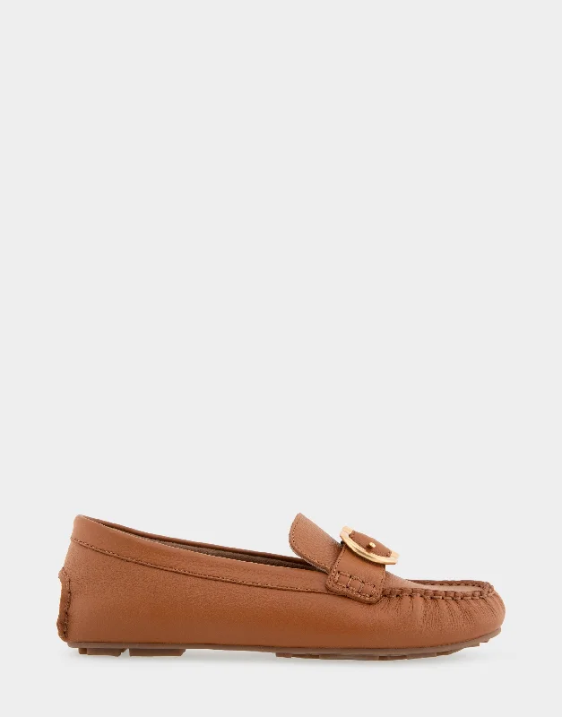 Men's loafers with a moc - toe designCase