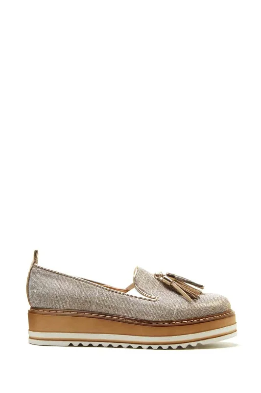 Men's loafers with a moc - toe designCassidy Loafer - Galaxy Beige