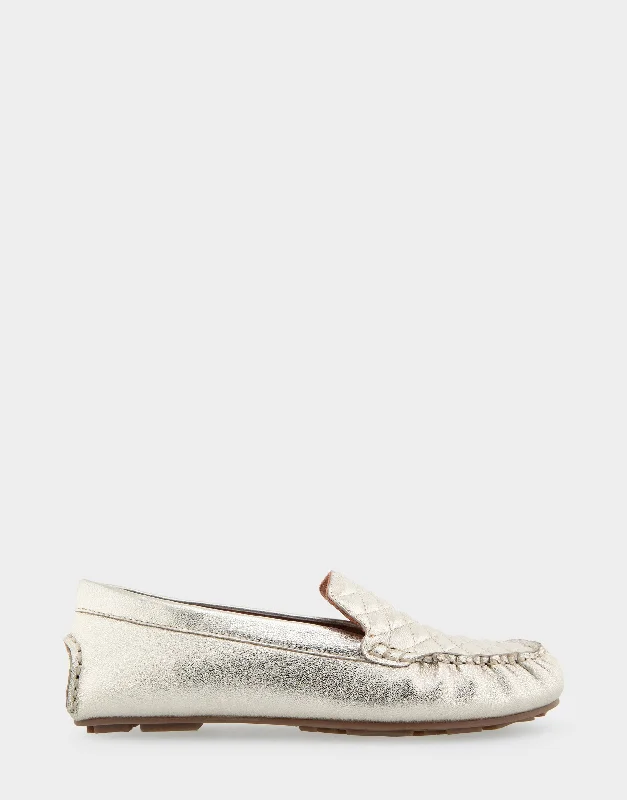 Men's loafers with a low - heeled designChelsy