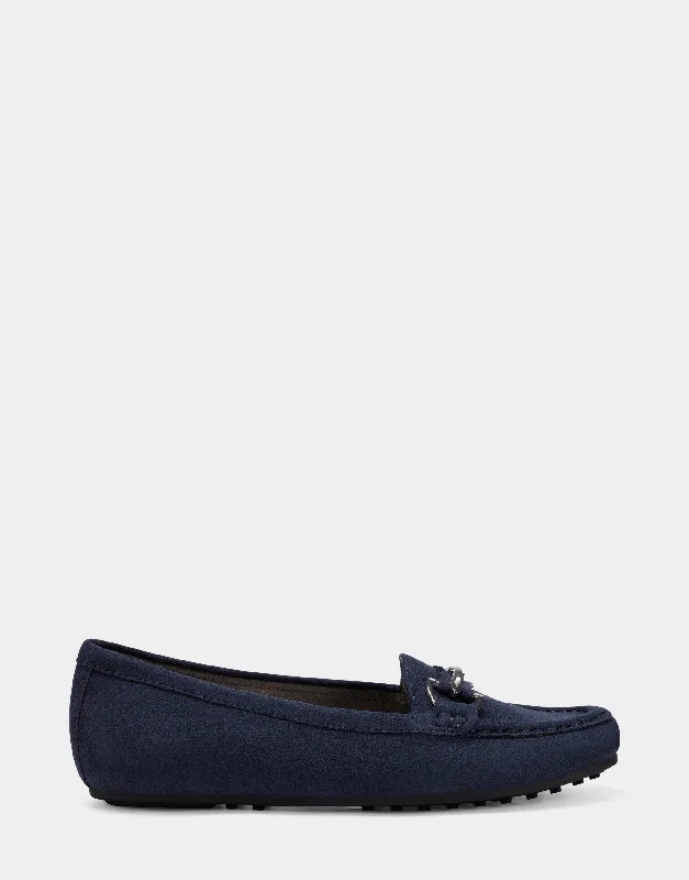 Men's loafers with a rubber sole for durabilityDay Drive