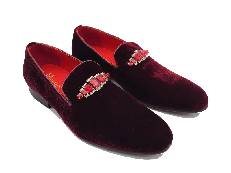 Men's loafers with a flexible sole for easy movementFormal Velvet Loafer with studs