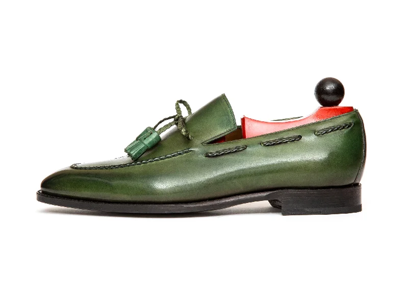 Men's loafers with a flexible sole for easy movementIssaquah - MTO - Avocado Calf - LPB Last - Single Leather Sole