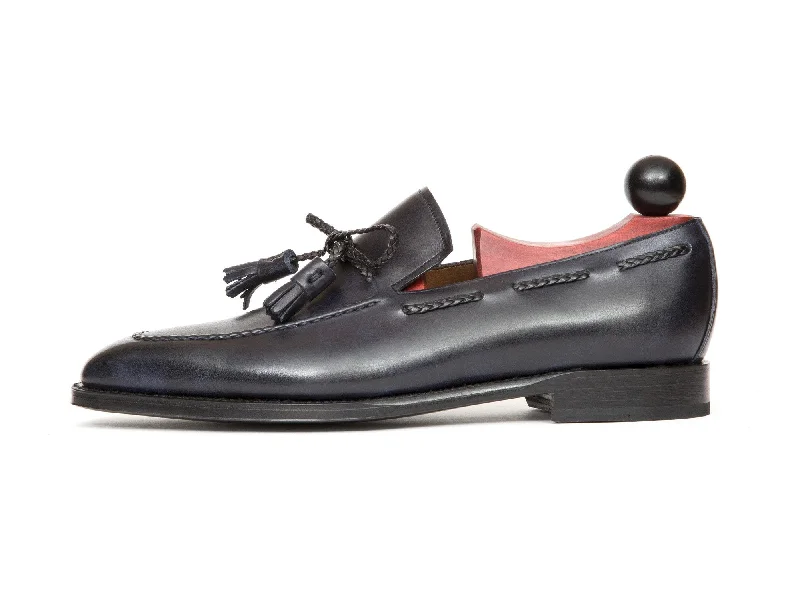 Men's loafers with a leather lacing systemIssaquah - MTO - Navy Museum Calf - LPB Last - Single Leather Sole