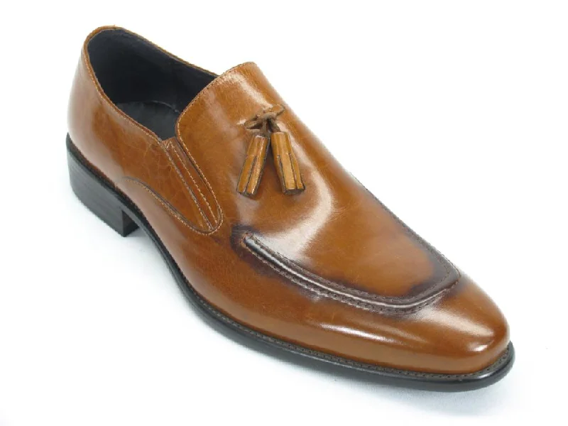 Slip - on men's loafers for easy wearKS099-714 Leather Tassel Loafer