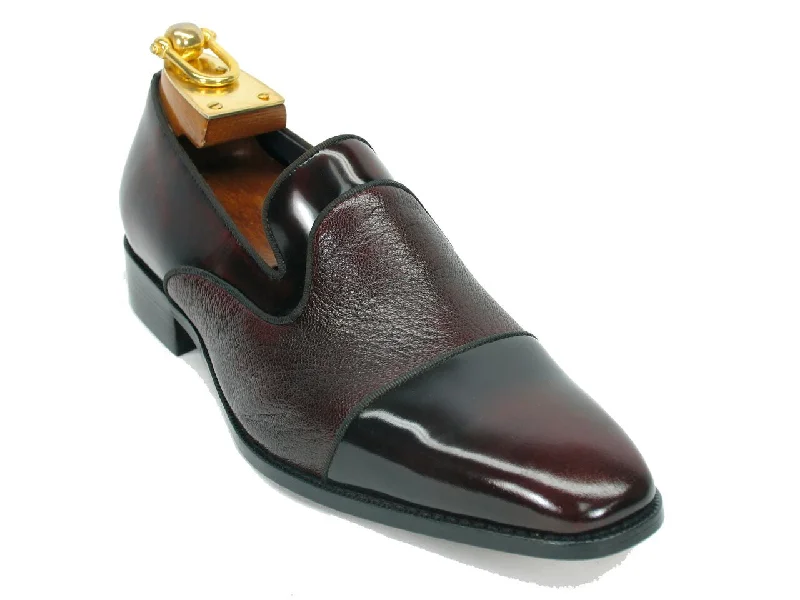 Men's loafers with a flexible sole for easy movementDeerskin Leather Loafer