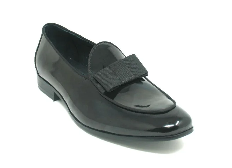 Men's loafers in a neutral color like black or brownPatent Leather Bow Tie Formal Dress Shoe