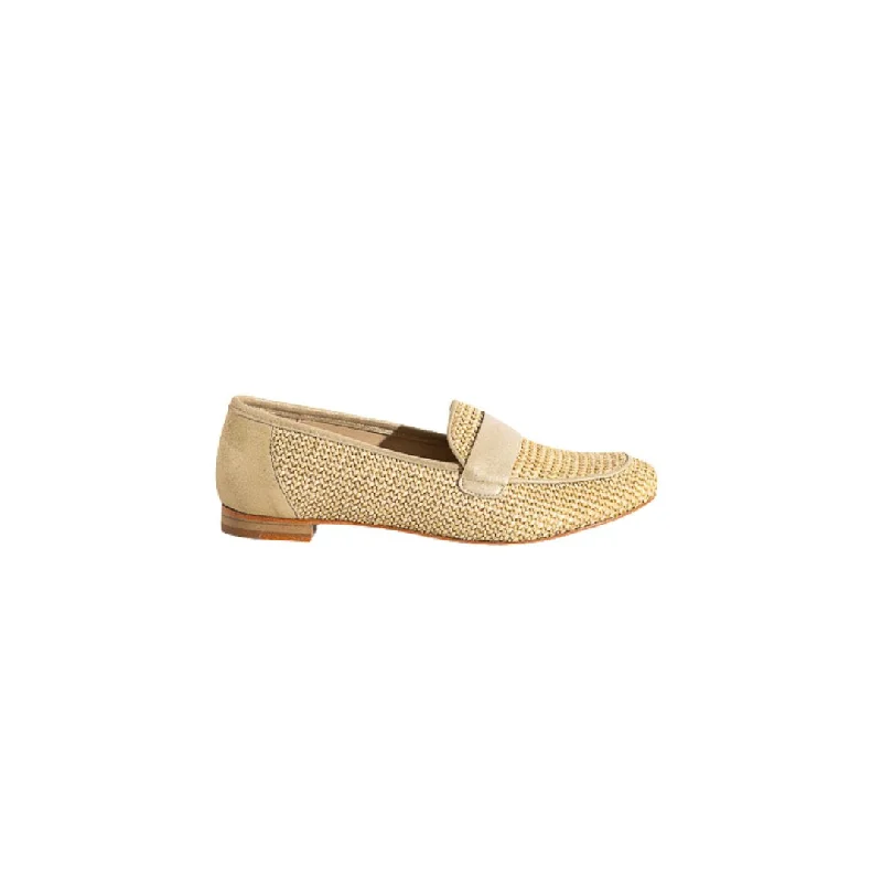 Men's loafers with a perforated leather upper for ventilationSabina Cosmo Champan