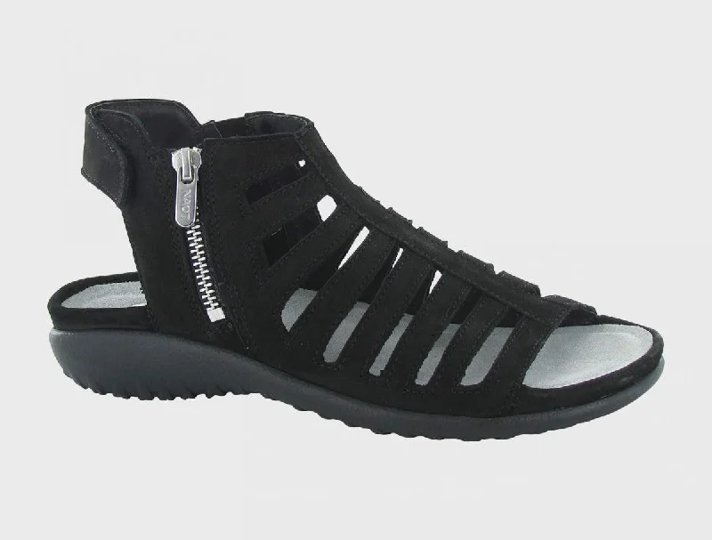 Men's sandals with a rubber sole for tractionNaot Pitau