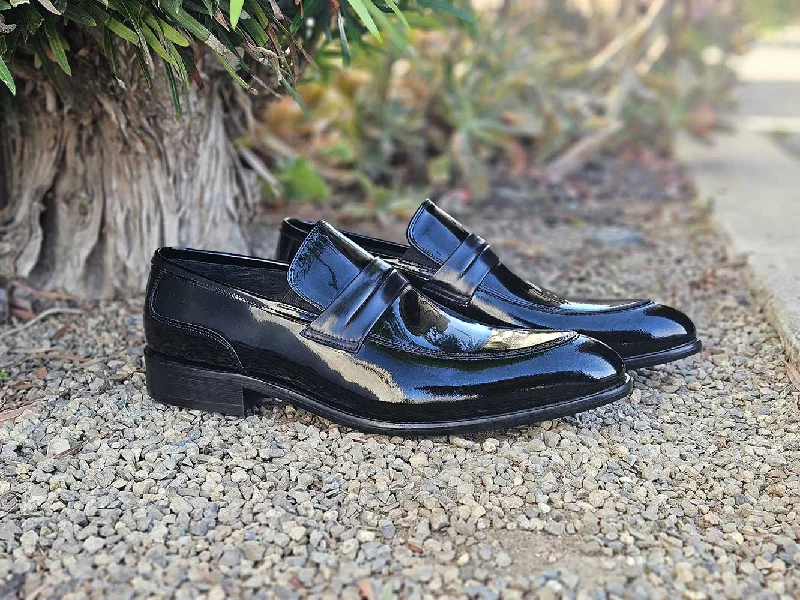 Men's loafers with a flexible sole for easy movementPatent Leather Tuxedo Penny Loafer