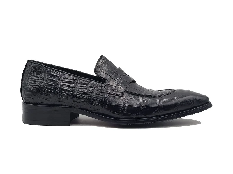 Suede men's loafers for a soft and luxurious feelPenny Loafer Features Alligator Embossed Calfskin