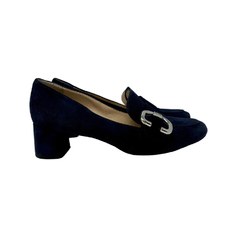 Men's loafers with a decorative bucklePrada Loafers