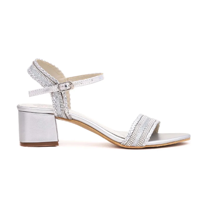 Men's sandals with a pointed toe for a stylish lookSilver Fancy Sandal FN5620