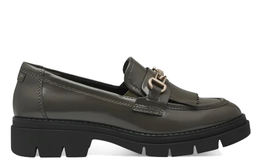 Men's loafers with a smooth leather finishTamaris Fringe 24320