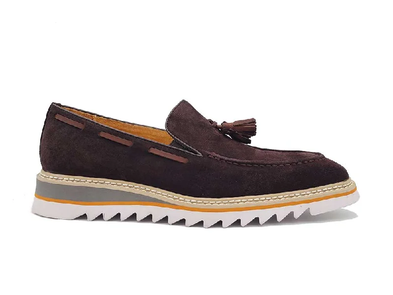 Men's loafers with a cushioned footbedVenetian Suede Loafer with Calfskin Tassel