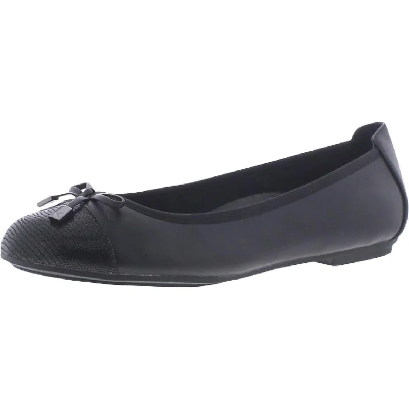 Men's Oxfords with a perforated leather strap for ventilationVionic Womens Minna Leather Toe Cap Ballet Flats