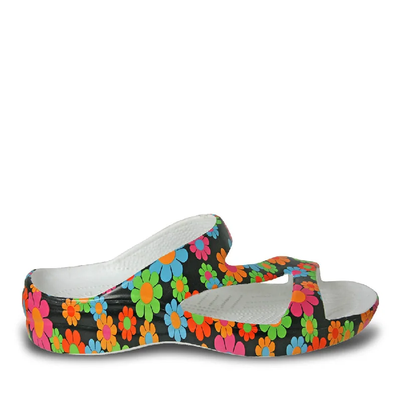 Men's sandals with a decorative buckle or charmWomen's Loudmouth Z Sandals - Magic Bus