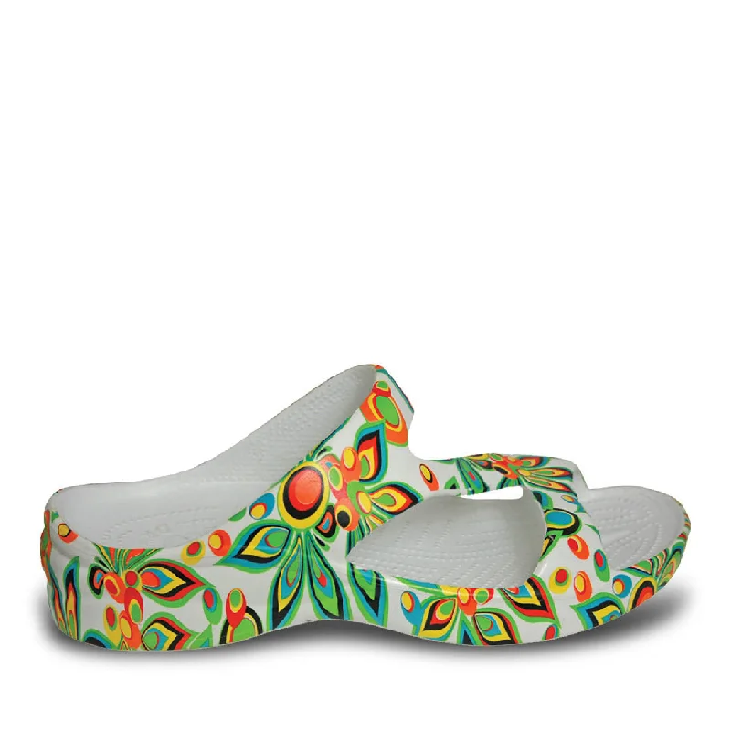 Men's sandals with a flexible sole for easy movementWomen's Loudmouth Z Sandals - Shagadelic White