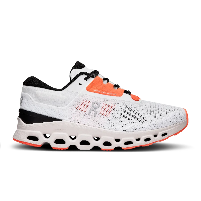 Men's running shoes with a traction - optimized outsoleCloudstratus 3