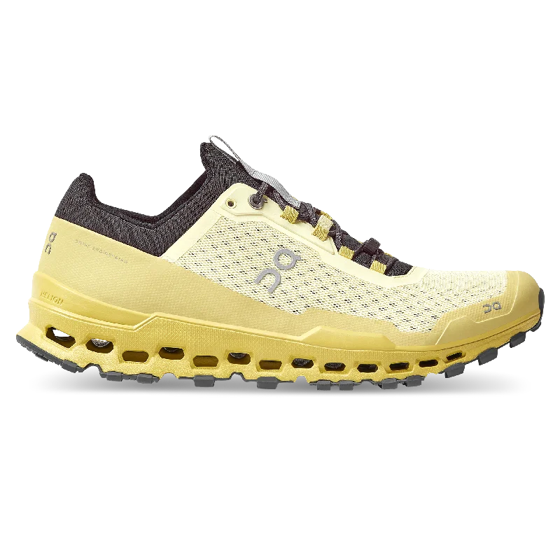 Men's running shoes with a waterproof membraneCloudultra