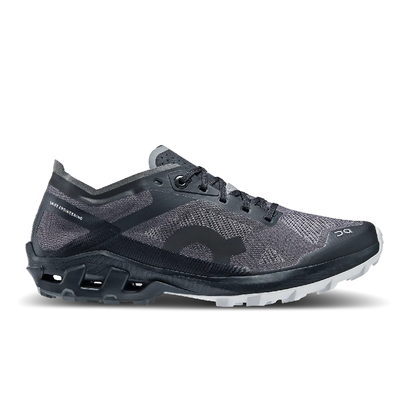 Minimalist men's running shoes for a natural feelCloudventure Peak 3