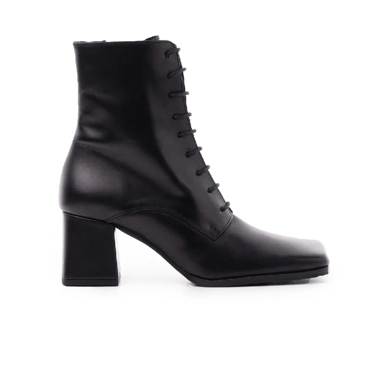 women's ankle boots with studsChatham Black Leather