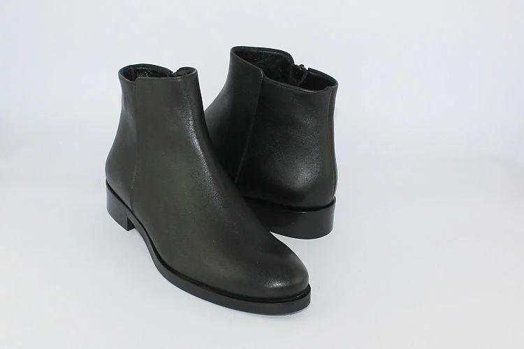 women's ankle boots for wide calvesBlack Leather Ankle Boot