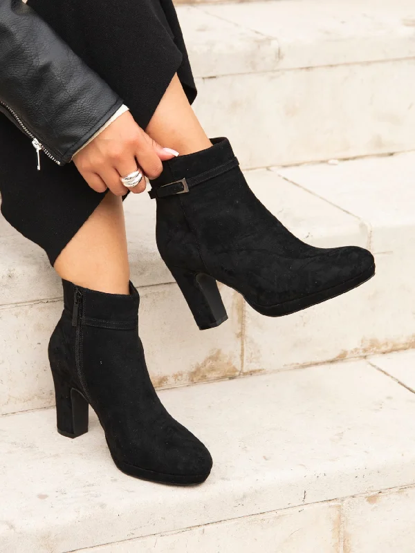 women's ankle boots with elastic sidesSTEFANI